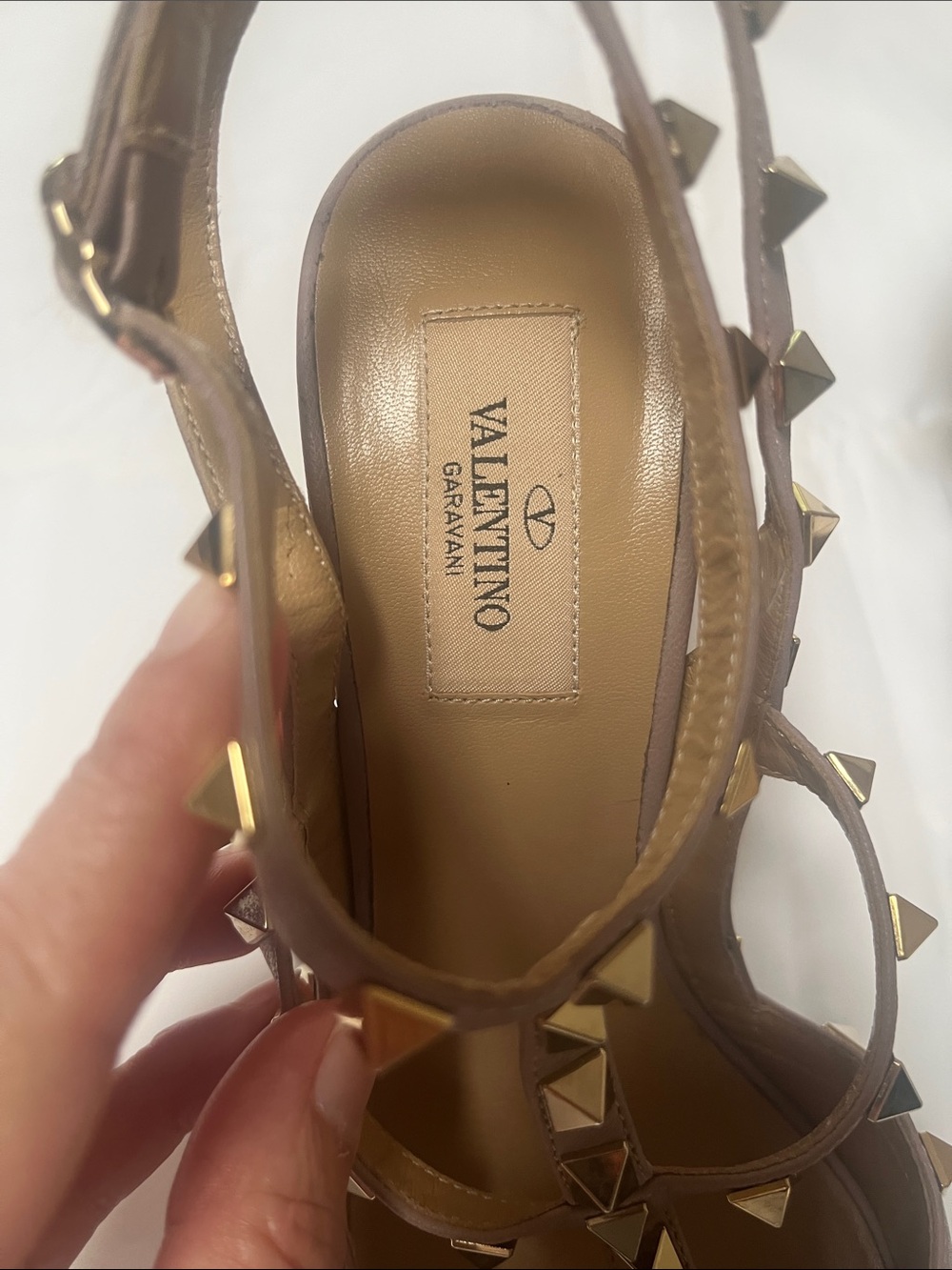 Valentino Garavani Rockstud Patent Leather T-strap Pumps Black/Blush Nude - Picture 2 of 16